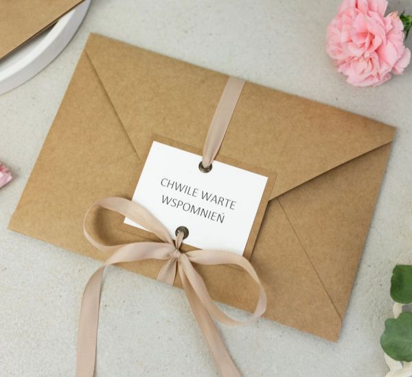 Brązowa koperta na zdjęcia 15x23 Chwile warte wspomnień