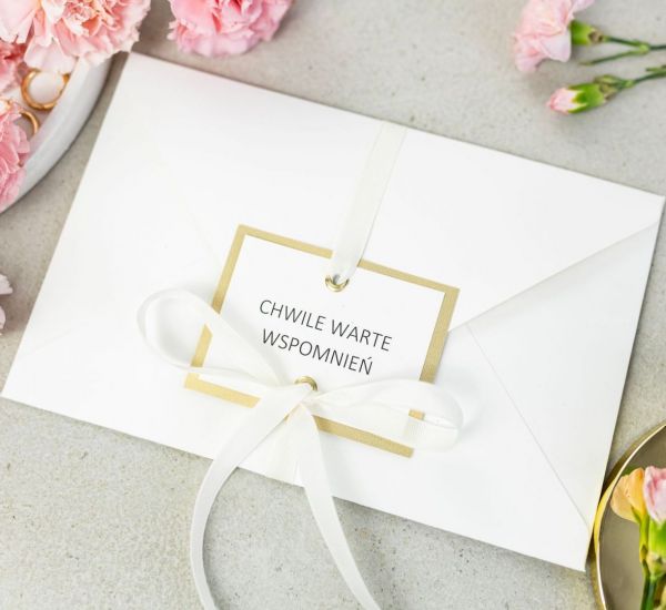 Kremowa koperta na zdjęcia 15x23 Chwile warte wspomnień